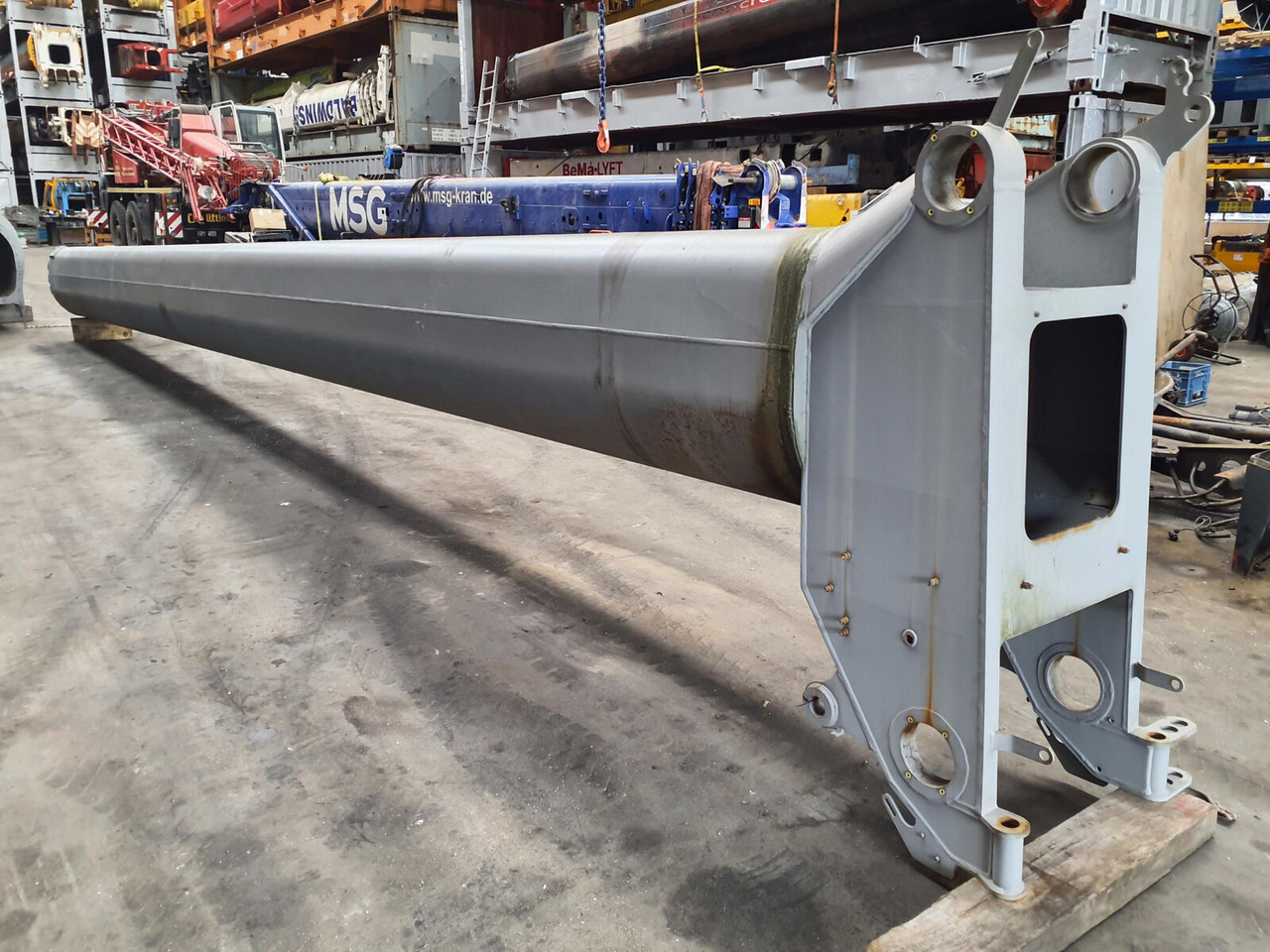 Liebherr LTM 1200-5.1 Telescopic section 6 - Boom for All terrain crane: picture 2 Liebherr LTM 1200-5.1 Telescopic section 6 - Boom for All terrain crane: picture 2