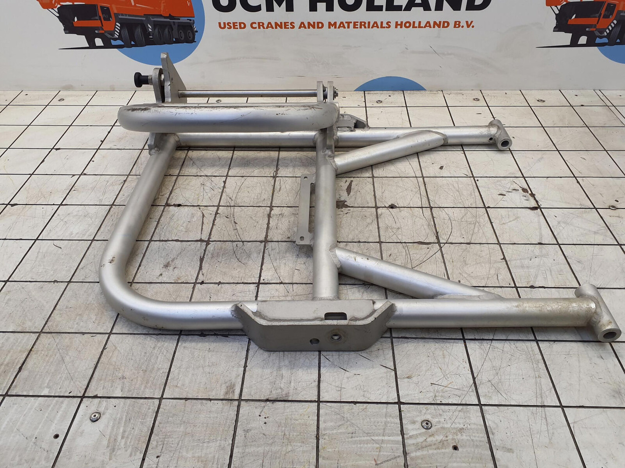 Liebherr LTM 1250-5.1 guard railing 40X500X760 - Body and exterior for Mobile crane: picture 5 Liebherr LTM 1250-5.1 guard railing 40X500X760 - Body and exterior for Mobile crane: picture 5