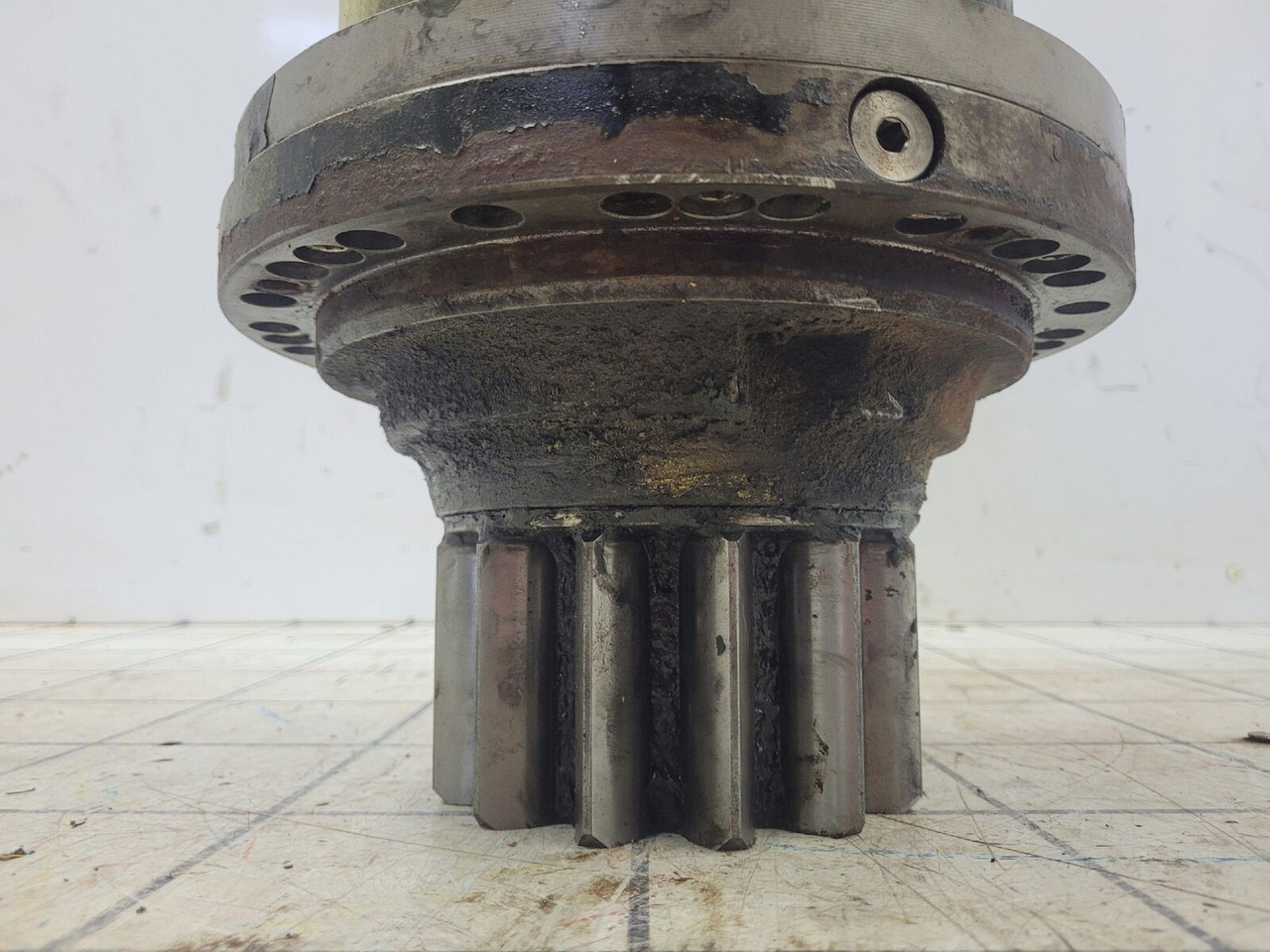 Liebherr LTM 1250-6.1 slew gear - Swing motor for Mobile crane: picture 4 Liebherr LTM 1250-6.1 slew gear - Swing motor for Mobile crane: picture 4