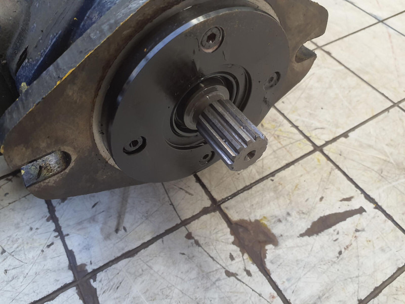 Liebherr LTM 1300 two stage pump - Hydraulic pump for Crane: picture 5 Liebherr LTM 1300 two stage pump - Hydraulic pump for Crane: picture 5