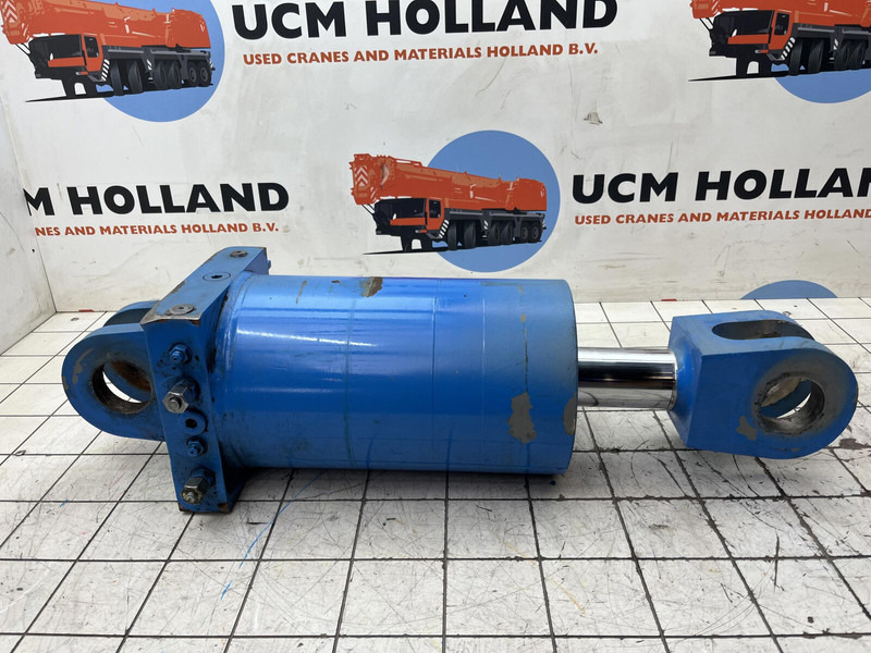 Liebherr LTM 1400-7.1 luffing cylinder TY-frame - Suspension for Crane: picture 2 Liebherr LTM 1400-7.1 luffing cylinder TY-frame - Suspension for Crane: picture 2