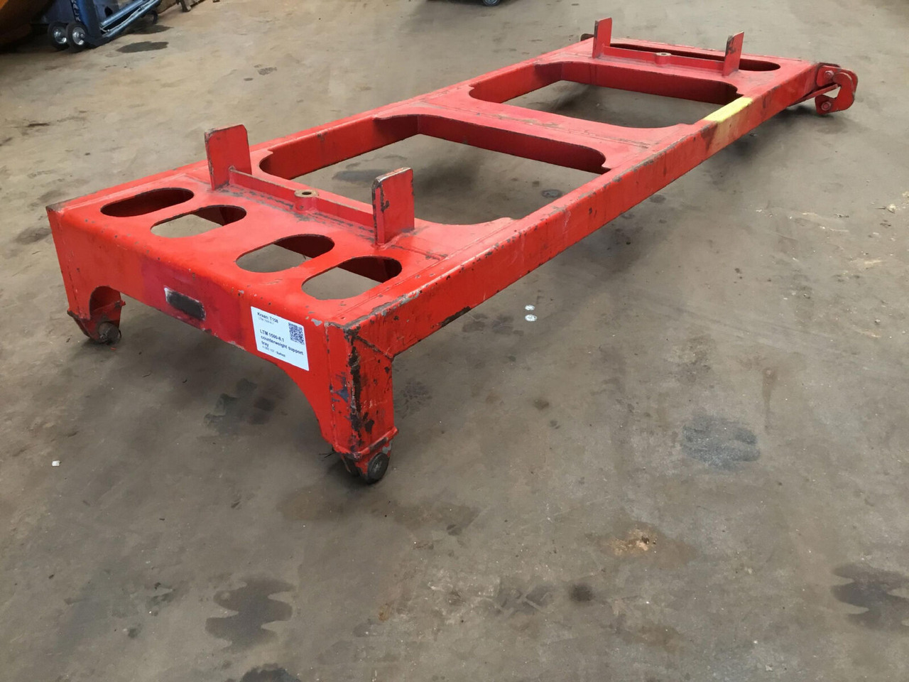 Liebherr LTM 1500-8.1 counterweight support tray - Body and exterior for Mobile crane: picture 2 Liebherr LTM 1500-8.1 counterweight support tray - Body and exterior for Mobile crane: picture 2