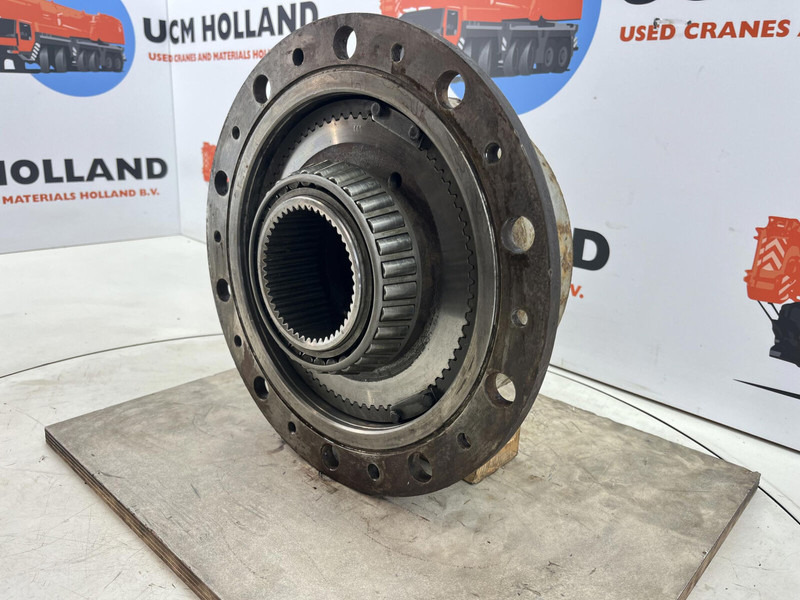 Liebherr Liebherr LTM 1060 planetary gear 22-25-74-38-3pl-H135-46 - Suspension: picture 3 Liebherr Liebherr LTM 1060 planetary gear 22-25-74-38-3pl-H135-46 - Suspension: picture 3
