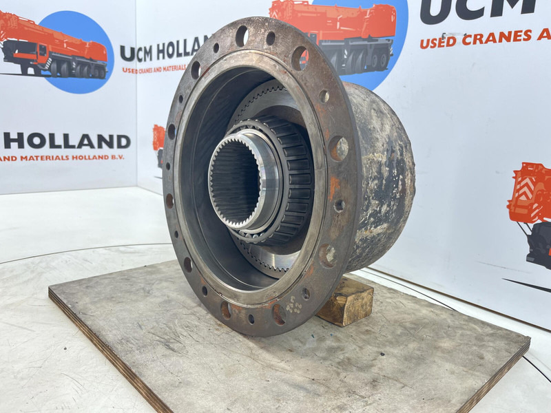 Liebherr Liebherr LTM 1160 planetary gear 22-25-74-40-4pl-H185-46 - Suspension for Crane: picture 3 Liebherr Liebherr LTM 1160 planetary gear 22-25-74-40-4pl-H185-46 - Suspension for Crane: picture 3