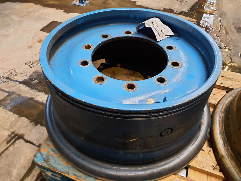 Liebherr Rim 385/95R25 10 5.5 3p - Rim for Crane: picture 2 Liebherr Rim 385/95R25 10 5.5 3p - Rim for Crane: picture 2