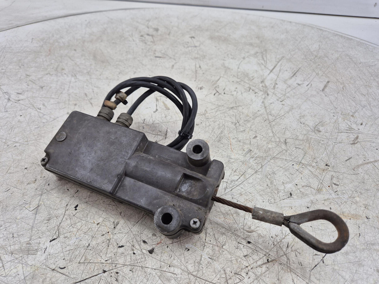 Liebherr TM 1060-2 Hoist limit switch - Electrical system for Crane: picture 5 Liebherr TM 1060-2 Hoist limit switch - Electrical system for Crane: picture 5