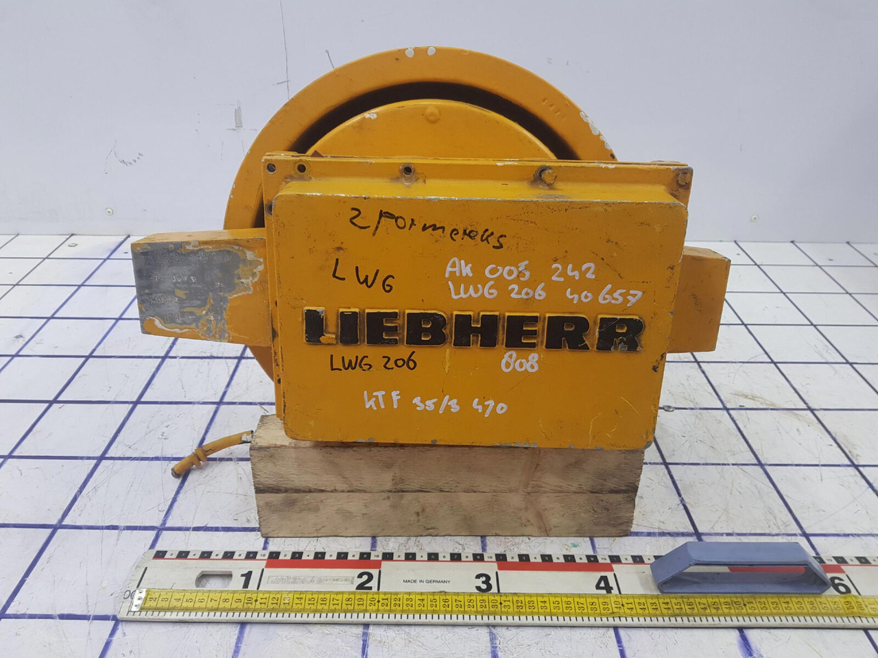 Liebherr lenght indicator LWG 206 - Body and exterior for Mobile crane: picture 1 Liebherr lenght indicator LWG 206 - Body and exterior for Mobile crane: picture 1