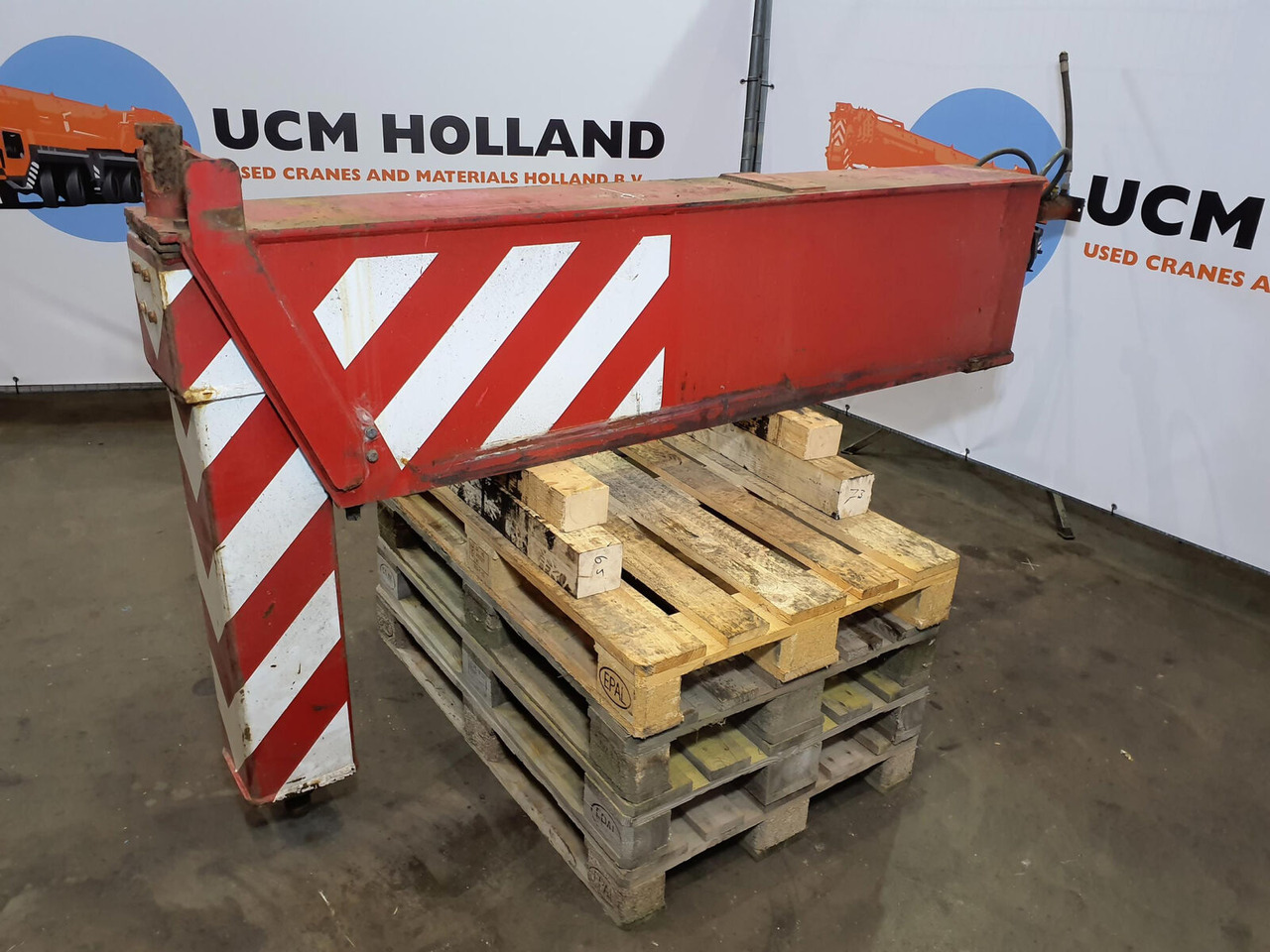 Manitex outrigger beam complete front left - Suspension for Mobile crane: picture 2 Manitex outrigger beam complete front left - Suspension for Mobile crane: picture 2