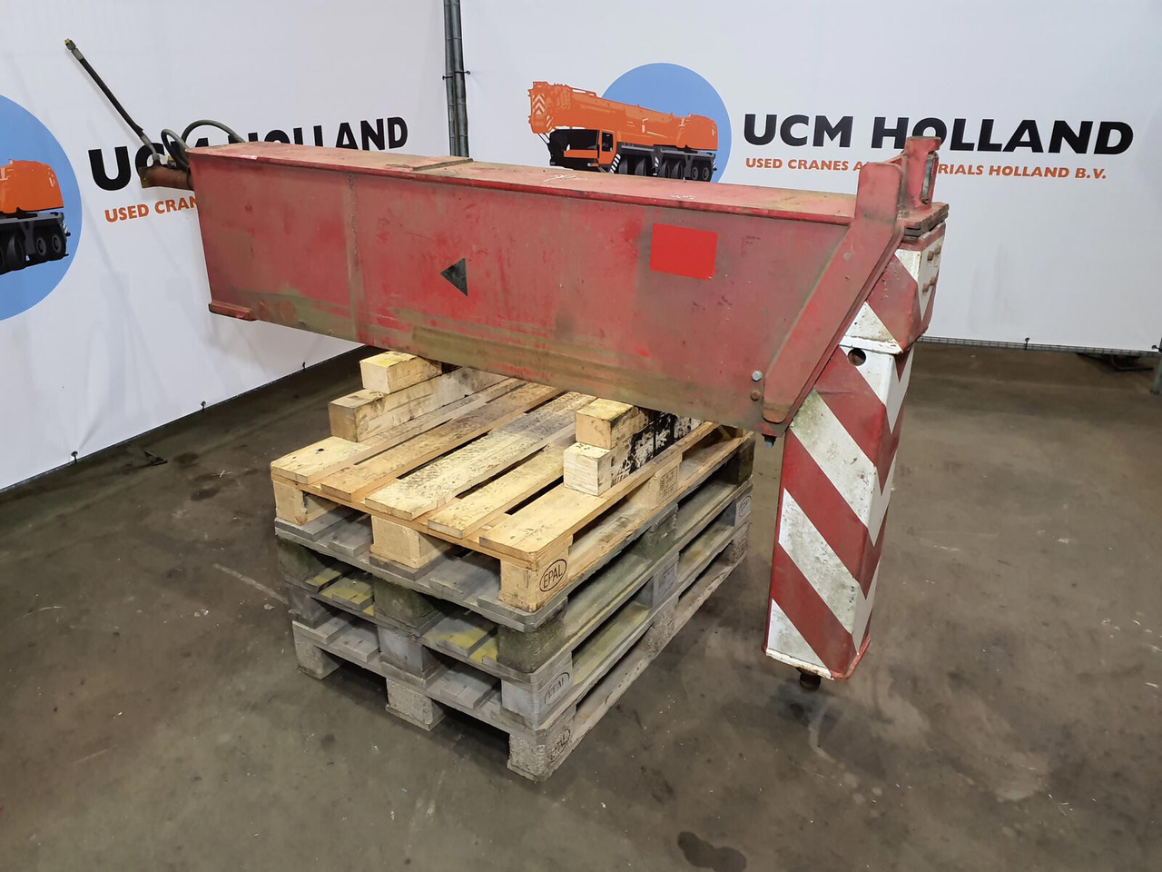 Manitex outrigger beam complete front left - Suspension for Mobile crane: picture 1 Manitex outrigger beam complete front left - Suspension for Mobile crane: picture 1