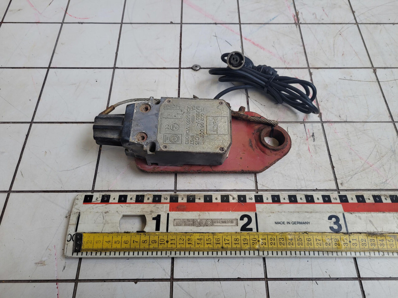 PAT hoist limit switch - Electrical system for Crane: picture 1 PAT hoist limit switch - Electrical system for Crane: picture 1