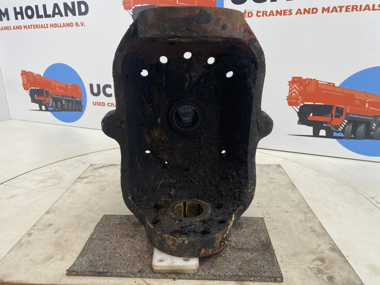 PPM 280 ATT Steering knuckle 16 holes axle 2 - Steering knuckle for Crane: picture 5 PPM 280 ATT Steering knuckle 16 holes axle 2 - Steering knuckle for Crane: picture 5