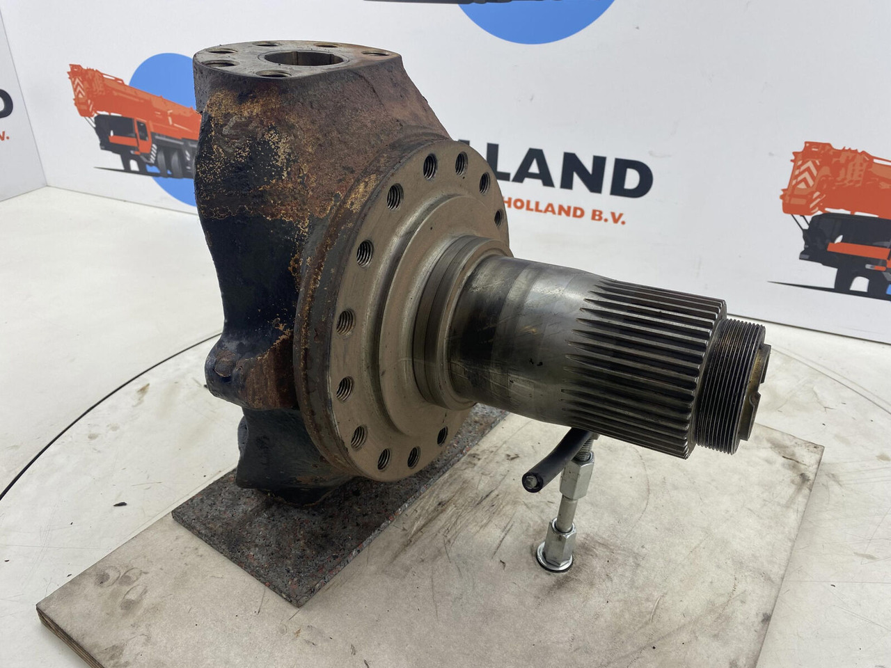 PPM 280 ATT Steering knuckle 16 holes axle 2 - Steering knuckle for Crane: picture 3 PPM 280 ATT Steering knuckle 16 holes axle 2 - Steering knuckle for Crane: picture 3