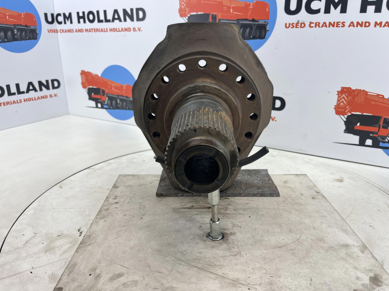 PPM ATT 400 Steering knuckle 16 holes axle 1 - Steering knuckle for Crane: picture 2 PPM ATT 400 Steering knuckle 16 holes axle 1 - Steering knuckle for Crane: picture 2