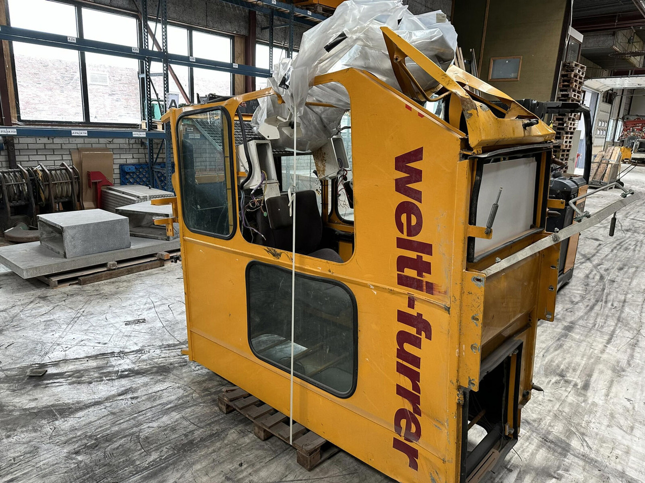 Spierings SK 1265 AT6 upper cabin - Cab for Mobile crane: picture 3 Spierings SK 1265 AT6 upper cabin - Cab for Mobile crane: picture 3