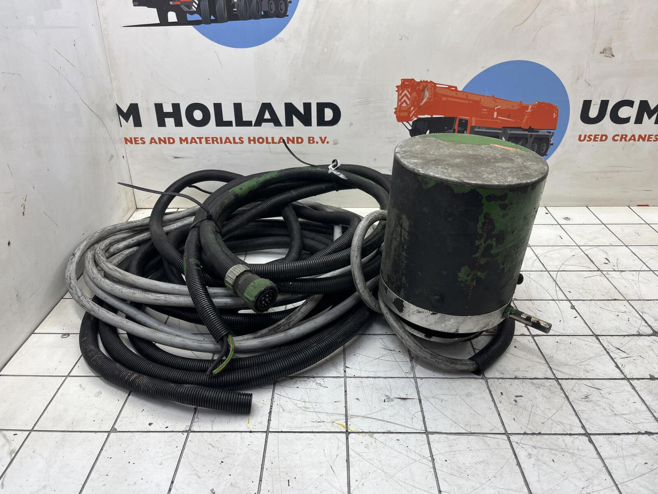 Terex AC 155 slip ring assy - Electrical system for Mobile crane: picture 4 Terex AC 155 slip ring assy - Electrical system for Mobile crane: picture 4