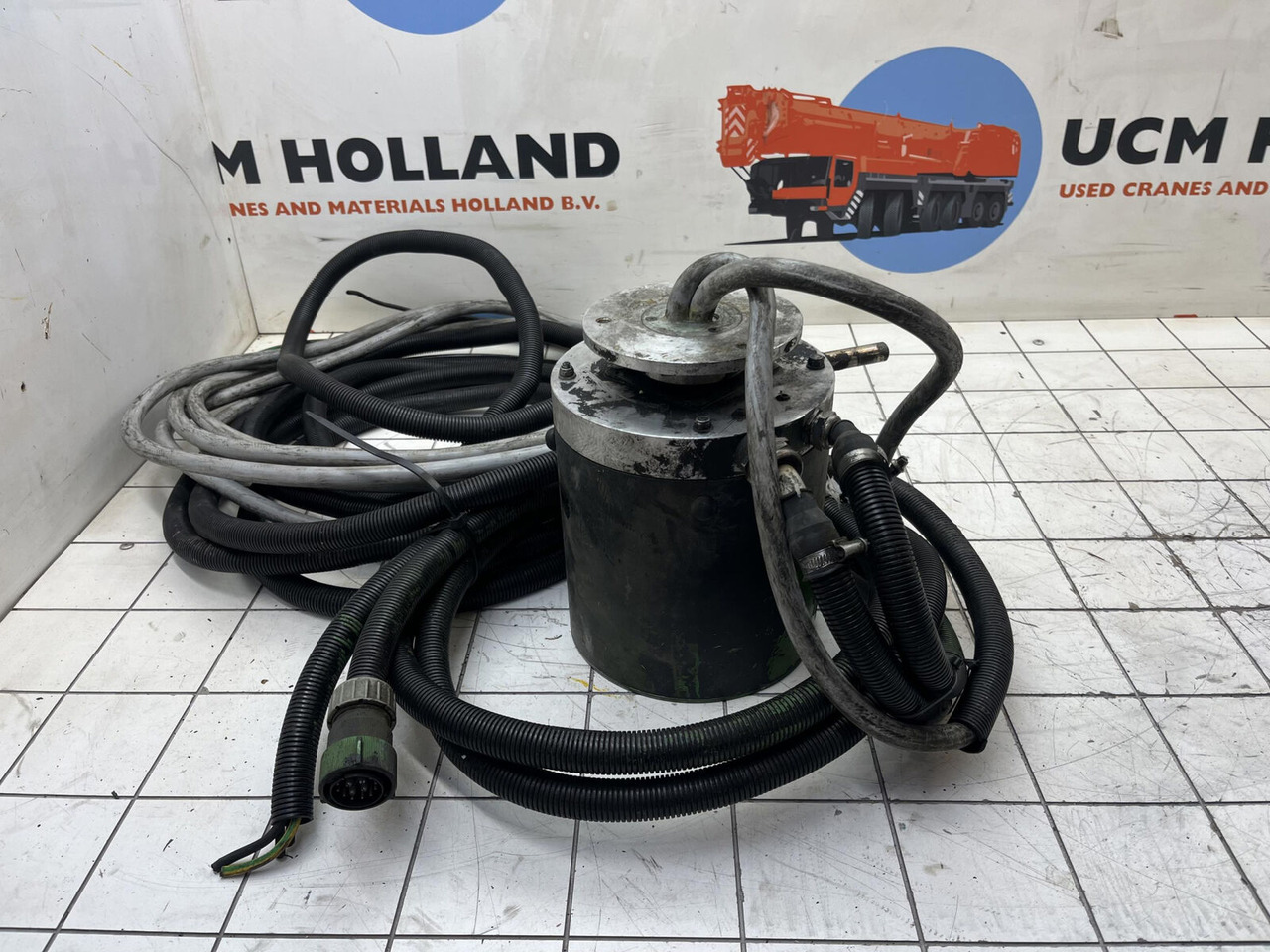 Terex AC 155 slip ring assy - Electrical system for Mobile crane: picture 2 Terex AC 155 slip ring assy - Electrical system for Mobile crane: picture 2