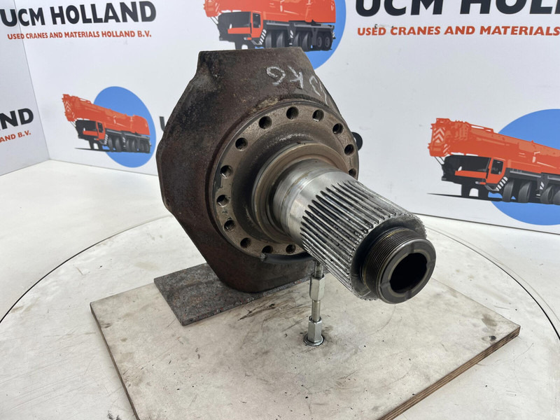 Terex AC 155 steering knuckle 16 holes axle 3 - Steering knuckle for Crane: picture 3 Terex AC 155 steering knuckle 16 holes axle 3 - Steering knuckle for Crane: picture 3