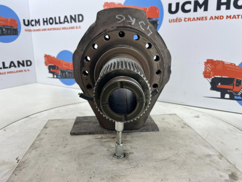 Terex AC 155 steering knuckle 16 holes axle 3 - Steering knuckle for Crane: picture 2 Terex AC 155 steering knuckle 16 holes axle 3 - Steering knuckle for Crane: picture 2