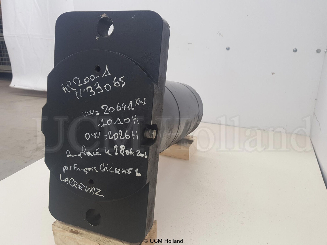 Terex AC 200/1 counterweight lift cylinder - Hydraulic cylinder for Mobile crane: picture 4 Terex AC 200/1 counterweight lift cylinder - Hydraulic cylinder for Mobile crane: picture 4
