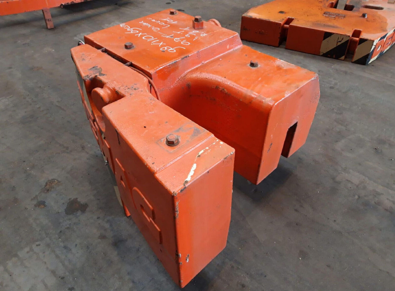 Terex AC 205 counterweight 2.6 ton (0.7/1.9t) - Counterweight for Mobile crane: picture 4 Terex AC 205 counterweight 2.6 ton (0.7/1.9t) - Counterweight for Mobile crane: picture 4