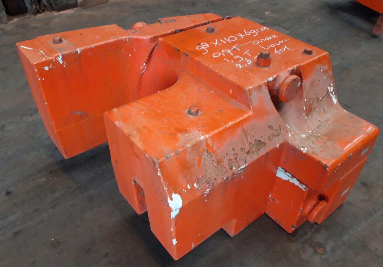 Terex AC 205 counterweight 2.6 ton (0.7/1.9t) - Counterweight for Mobile crane: picture 3 Terex AC 205 counterweight 2.6 ton (0.7/1.9t) - Counterweight for Mobile crane: picture 3