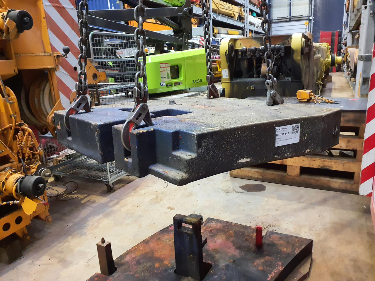 Terex AC 205 counterweight left side 1,9 ton - Counterweight for Mobile crane: picture 3 Terex AC 205 counterweight left side 1,9 ton - Counterweight for Mobile crane: picture 3