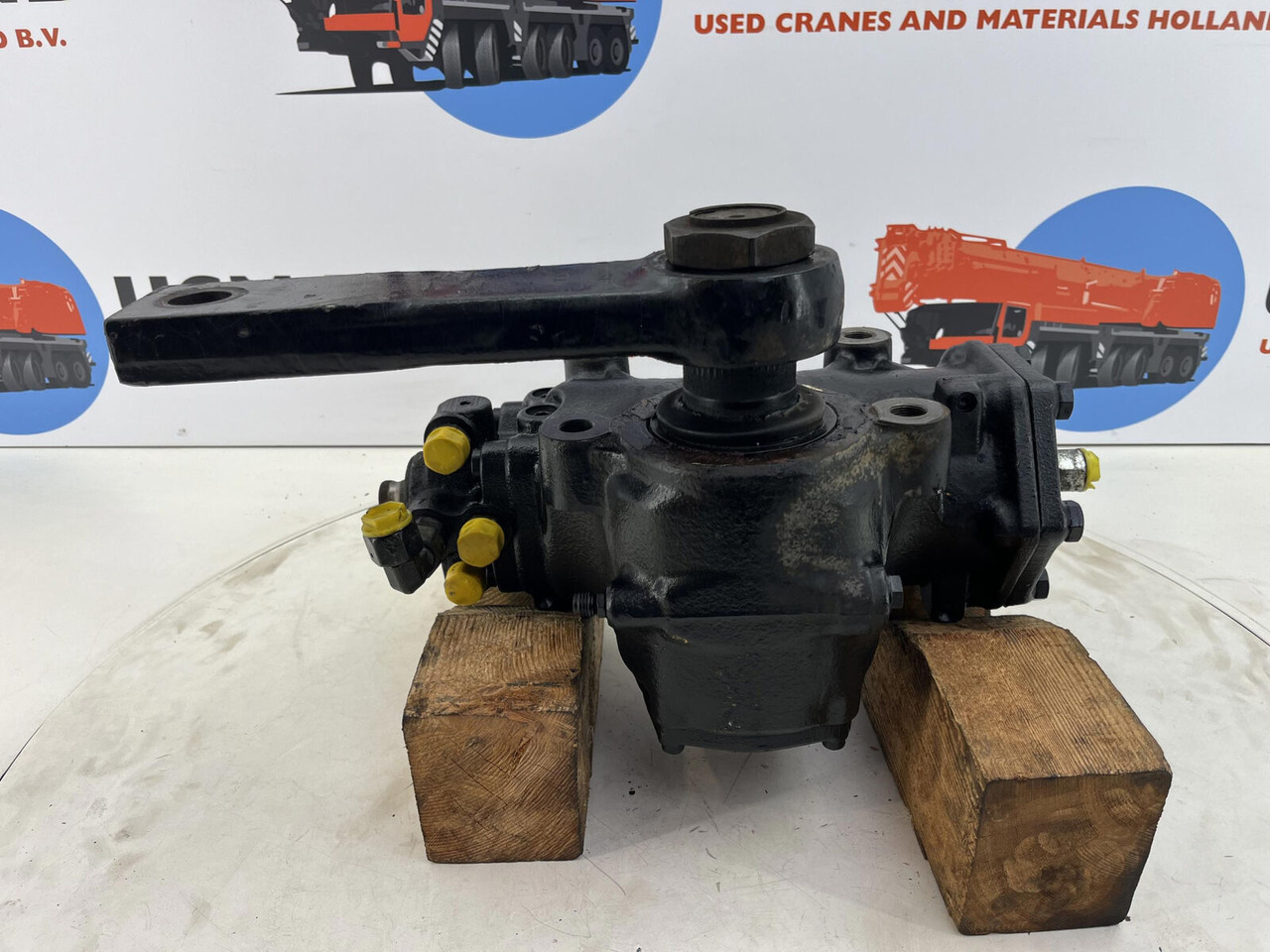 Terex AC 50-1 steering box with lever - Steering gear for Mobile crane: picture 1 Terex AC 50-1 steering box with lever - Steering gear for Mobile crane: picture 1
