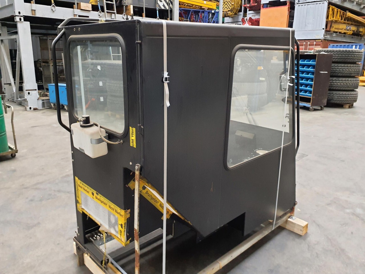 Terex AC upper cabin - Cab for Mobile crane: picture 4 Terex AC upper cabin - Cab for Mobile crane: picture 4