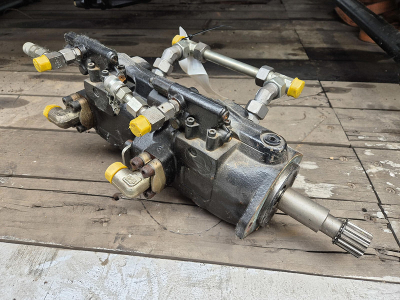 Terex Terex Challenger 3160 Variable pump ass - Hydraulic pump for Crane: picture 2 Terex Terex Challenger 3160 Variable pump ass - Hydraulic pump for Crane: picture 2
