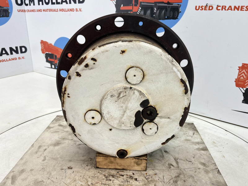 Terex Terex/Demag AC 35 planetary gear 17-24-67-32-3pl-H135-46 - Suspension for Crane: picture 1 Terex Terex/Demag AC 35 planetary gear 17-24-67-32-3pl-H135-46 - Suspension for Crane: picture 1