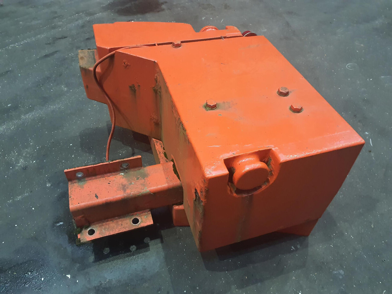 Terex counterweight left 1,2 + 0,3t - Counterweight for Mobile crane: picture 3 Terex counterweight left 1,2 + 0,3t - Counterweight for Mobile crane: picture 3