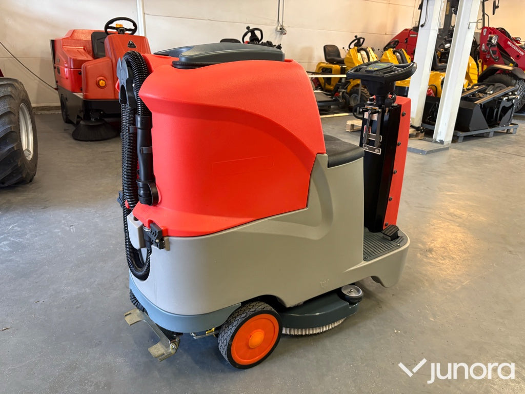 Åkbar skurmaskin Action A70 - Scrubber dryer: picture 5 Åkbar skurmaskin Action A70 - Scrubber dryer: picture 5