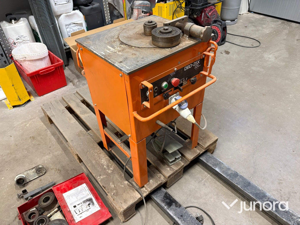 Bockmaskin - DBD-25X - Metalworking machinery: picture 1 Bockmaskin - DBD-25X - Metalworking machinery: picture 1