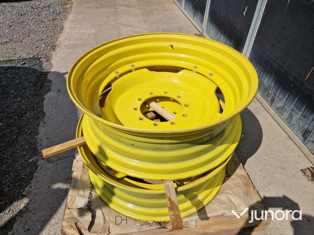 Fälgar John Deere - Rim for Agricultural machinery: picture 1 Fälgar John Deere - Rim for Agricultural machinery: picture 1