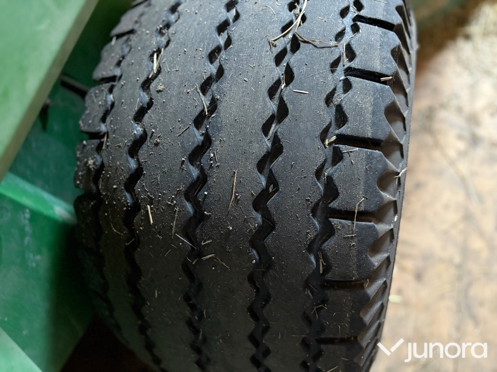 Round baler Fixkammarpress John Deere 578: picture 18