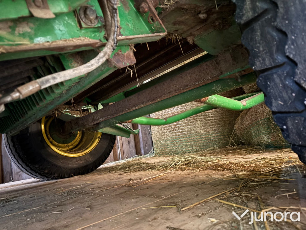 Round baler Fixkammarpress John Deere 578: picture 19