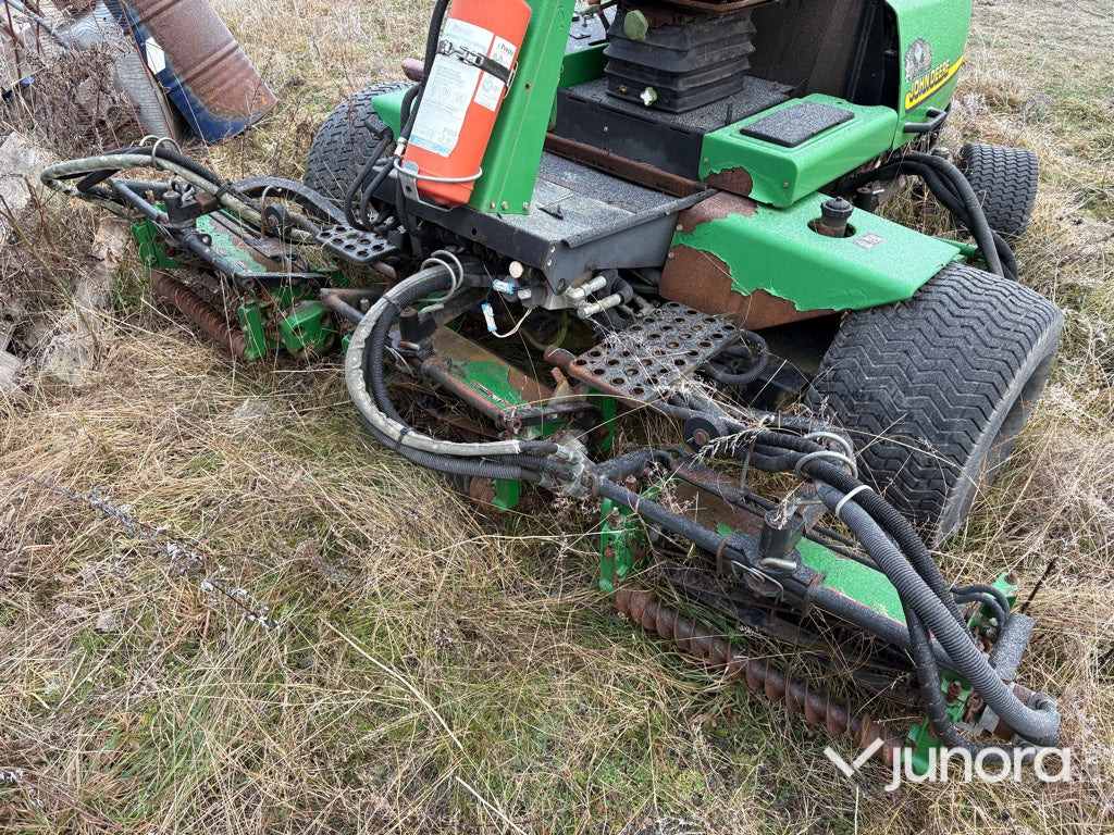 Garden mower Gräsklippare - John Deere 3235B: picture 30 Garden mower Gräsklippare - John Deere 3235B: picture 30