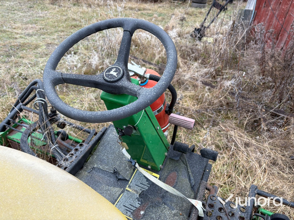 Garden mower Gräsklippare - John Deere 3235B: picture 16 Garden mower Gräsklippare - John Deere 3235B: picture 16
