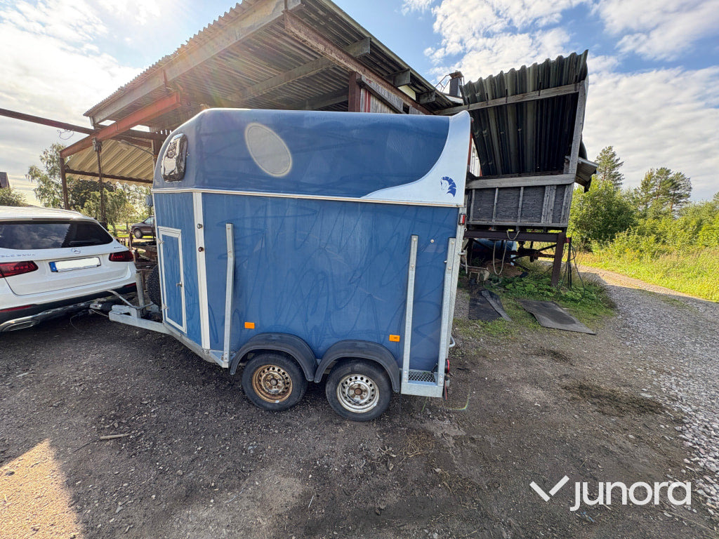 Hästtransport - Cheval Liberté - Horse trailer: picture 1 Hästtransport - Cheval Liberté - Horse trailer: picture 1