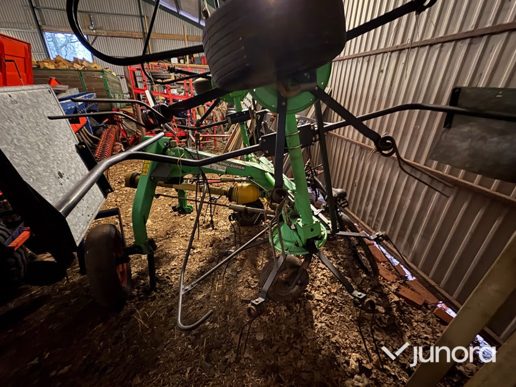 Hövändare - Deutz-Fahr KH 3,52 Hydro-Super - Tedder/ Rake: picture 3 Hövändare - Deutz-Fahr KH 3,52 Hydro-Super - Tedder/ Rake: picture 3