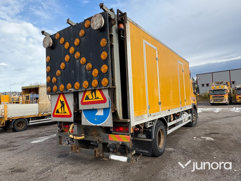 Lastbil Volvo FM7 4X2 - Box truck: picture 5 Lastbil Volvo FM7 4X2 - Box truck: picture 5
