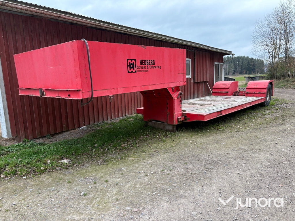 Maskintrailer - Autotransporter semi-trailer: picture 1 Maskintrailer - Autotransporter semi-trailer: picture 1