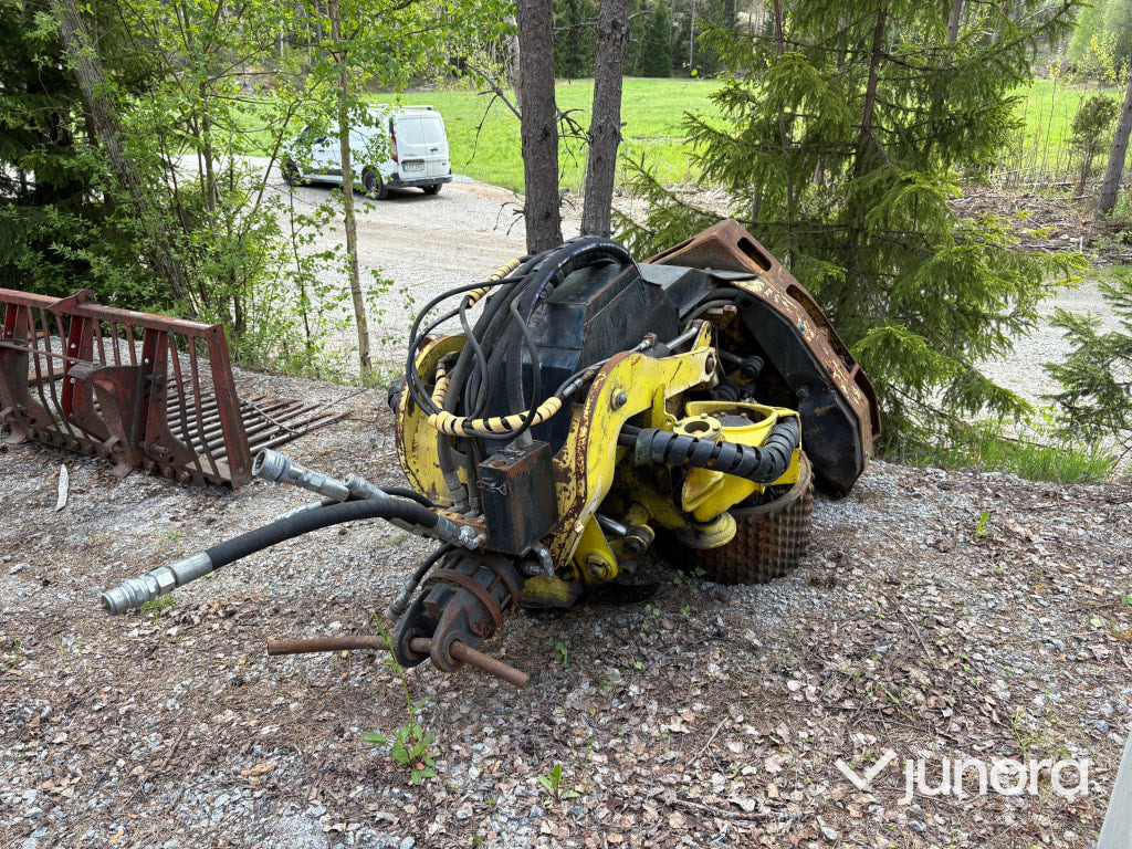 Skördaraggregat Timberjack 762C - Felling head: picture 1 Skördaraggregat Timberjack 762C - Felling head: picture 1