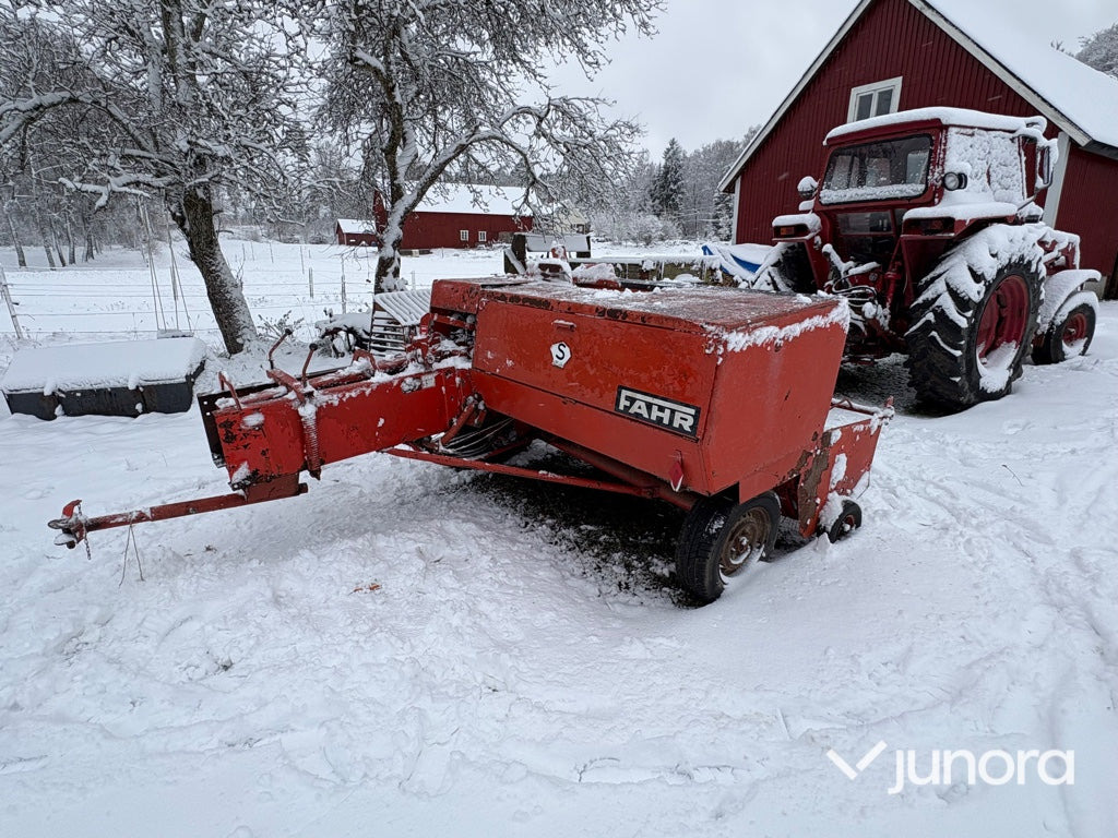 Småbalspress - Fahr HD460 - Square baler: picture 1 Småbalspress - Fahr HD460 - Square baler: picture 1