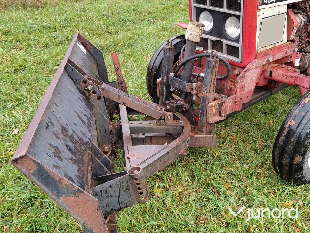 Traktor - International, 484 STD - Farm tractor: picture 5 Traktor - International, 484 STD - Farm tractor: picture 5