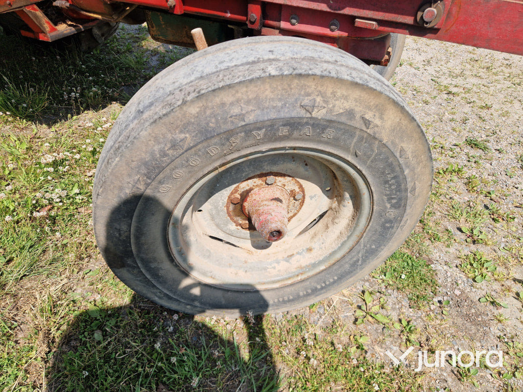 Farm tractor Traktor Volvo BM 350 Boxer: picture 26