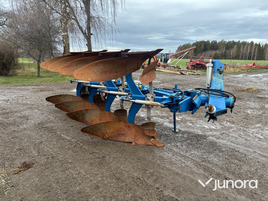 Växelplog - Överum CX 490 H 4-skärig - Plow: picture 1 Växelplog - Överum CX 490 H 4-skärig - Plow: picture 1