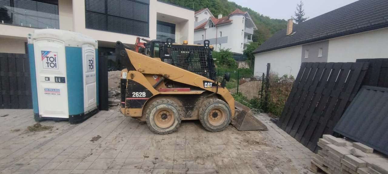 CATERPILLAR 262B - Skid steer loader: picture 2 CATERPILLAR 262B - Skid steer loader: picture 2