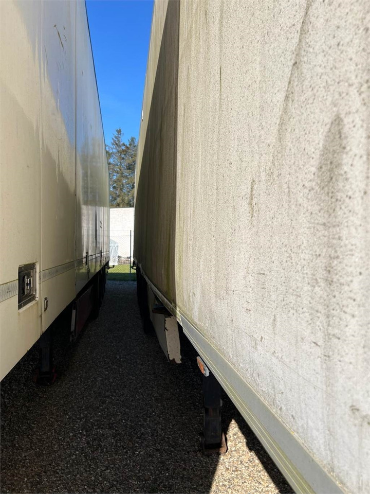 Krone 13,6 mtr boks  - Closed box semi-trailer: picture 2 Krone 13,6 mtr boks  - Closed box semi-trailer: picture 2