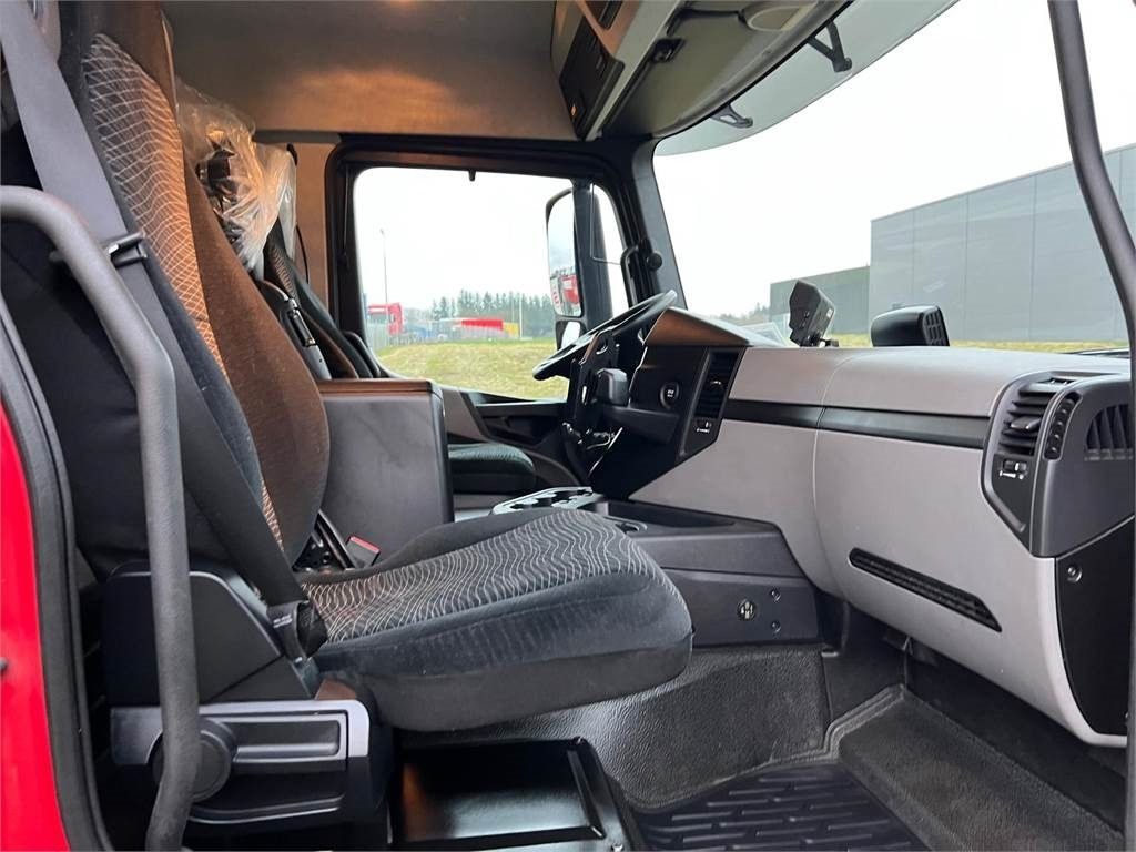 Mercedes-Benz Antos 1827 LnR - Box truck: picture 5 Mercedes-Benz Antos 1827 LnR - Box truck: picture 5